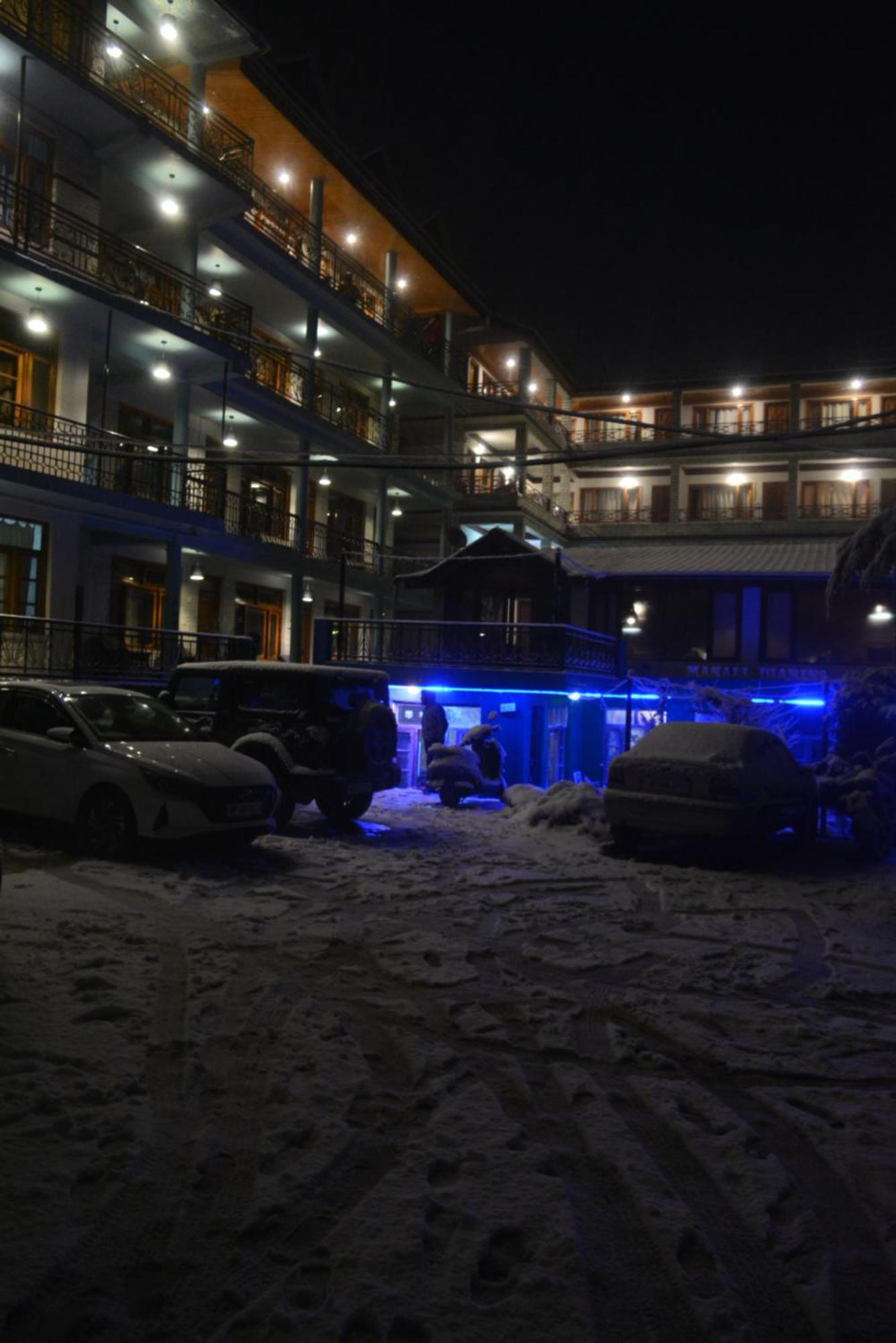 The Neelgiris Hotel มะนาลี ภายนอก รูปภาพ