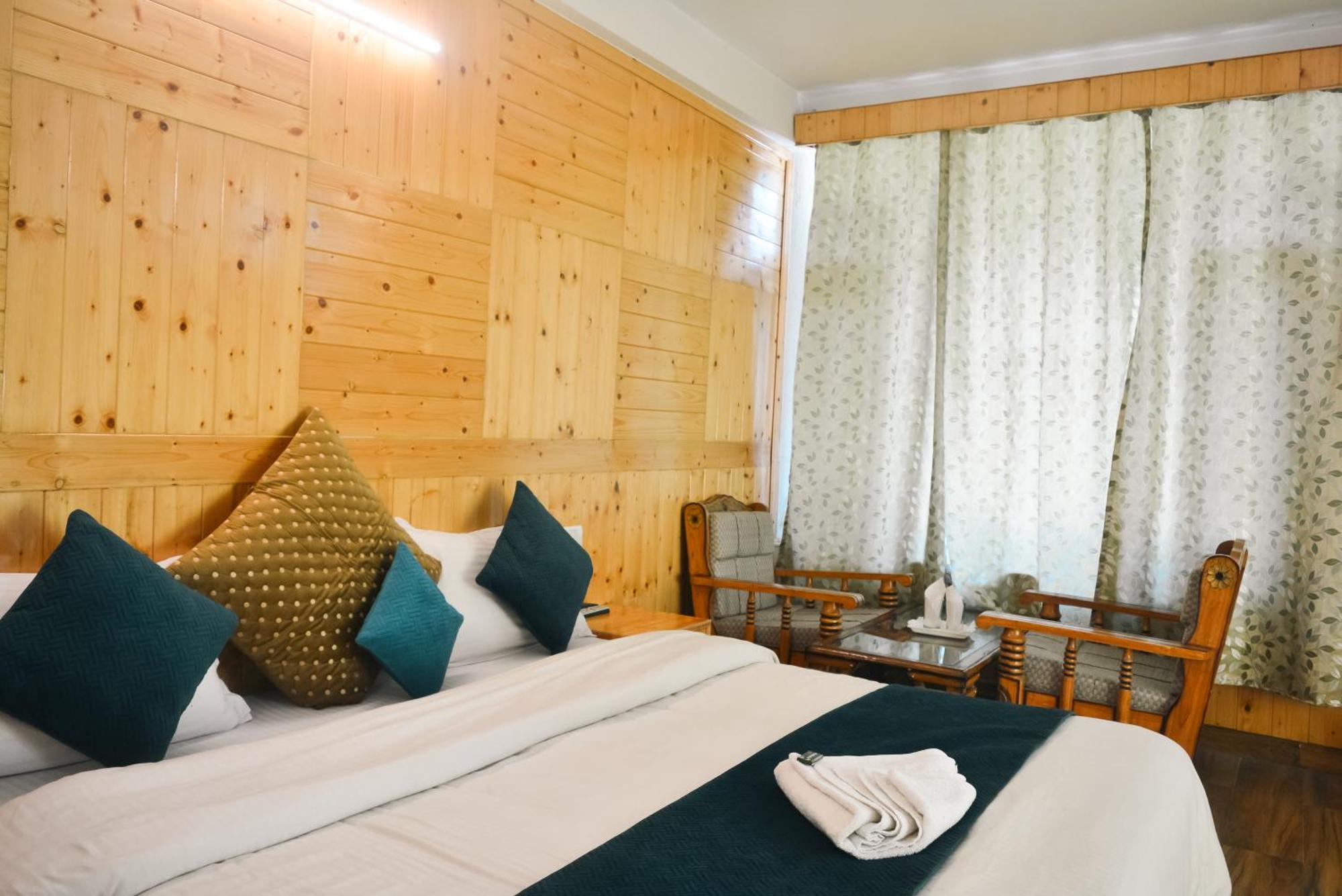 The Neelgiris Hotel มะนาลี ภายนอก รูปภาพ