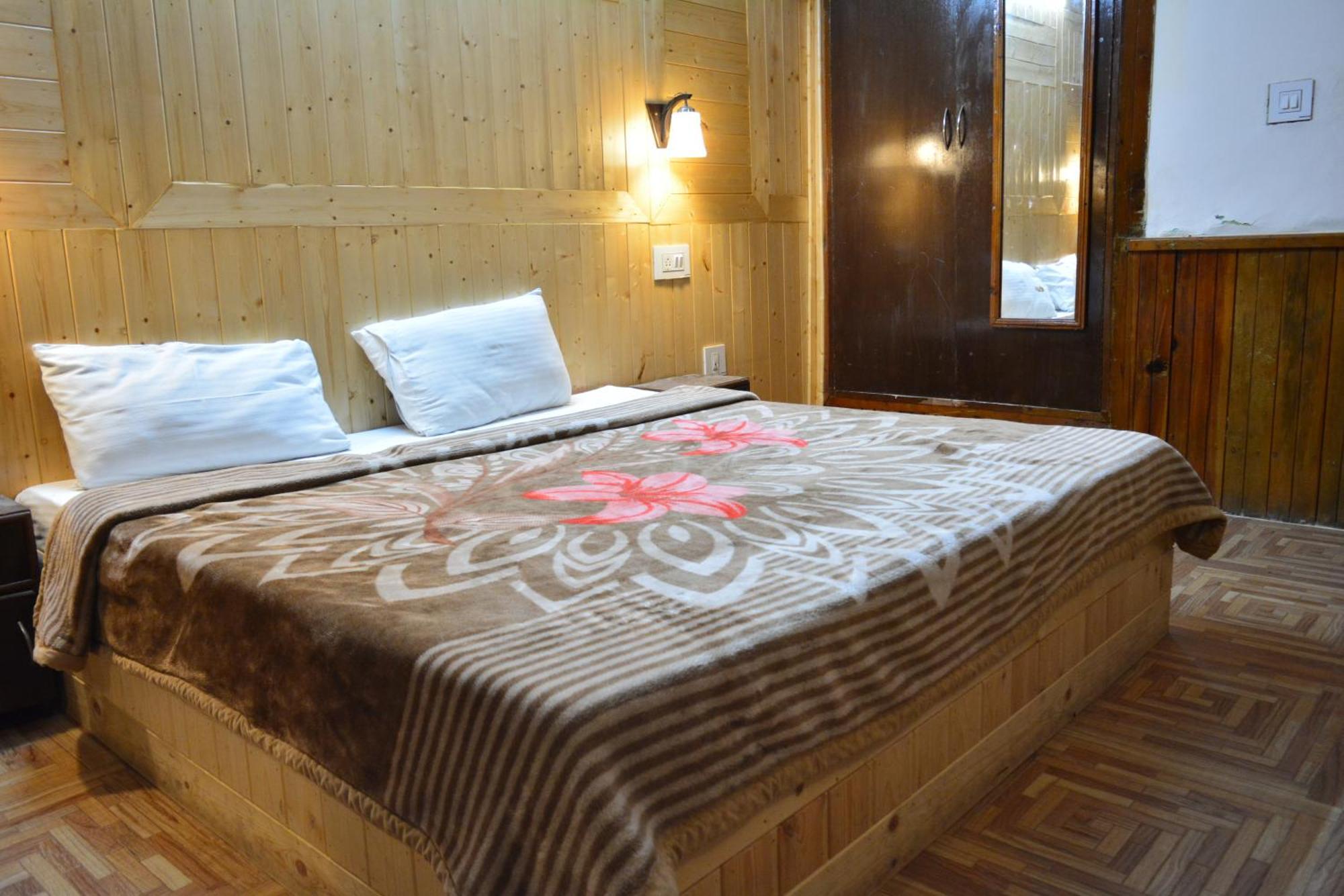 The Neelgiris Hotel มะนาลี ภายนอก รูปภาพ