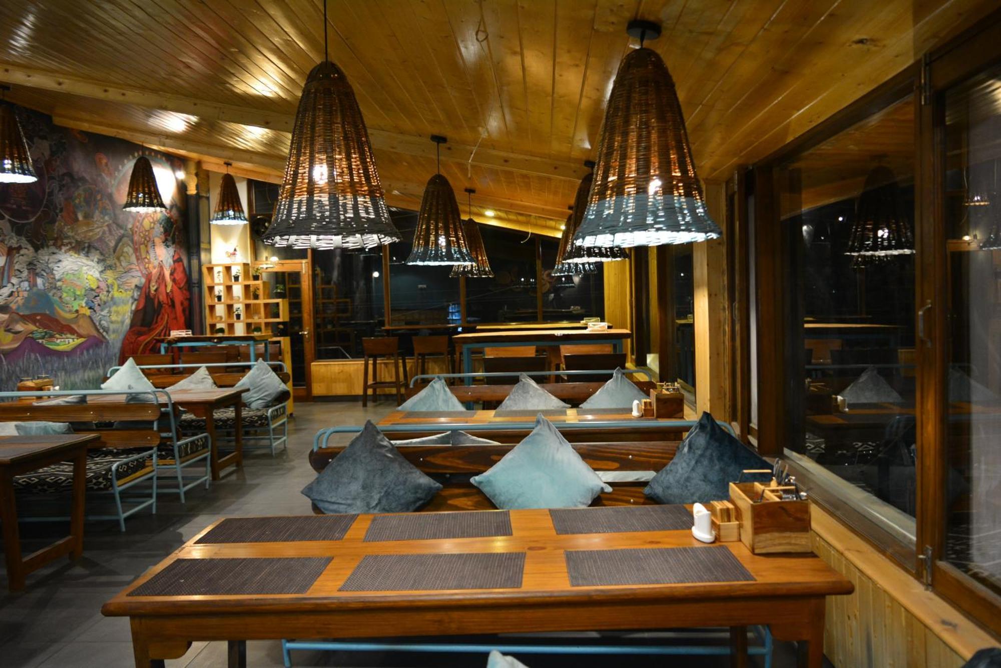 The Neelgiris Hotel มะนาลี ภายนอก รูปภาพ